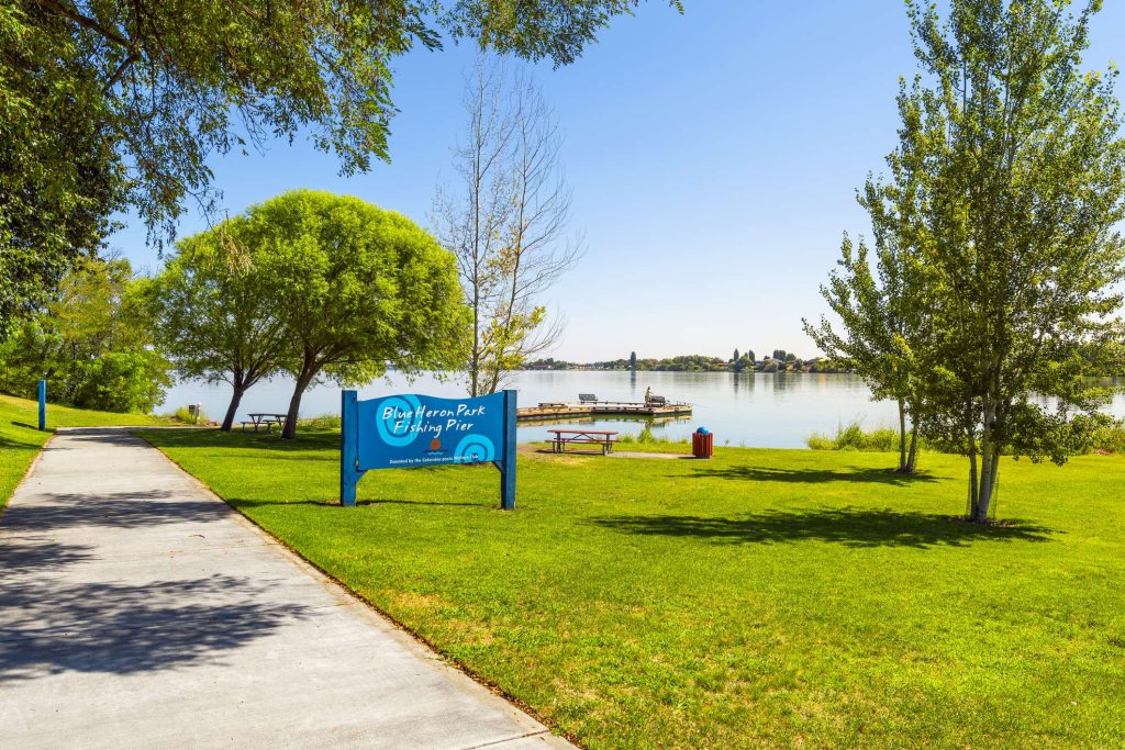 Picture of Blue Heron Park Fishing Pier in Moses Lakes Washington