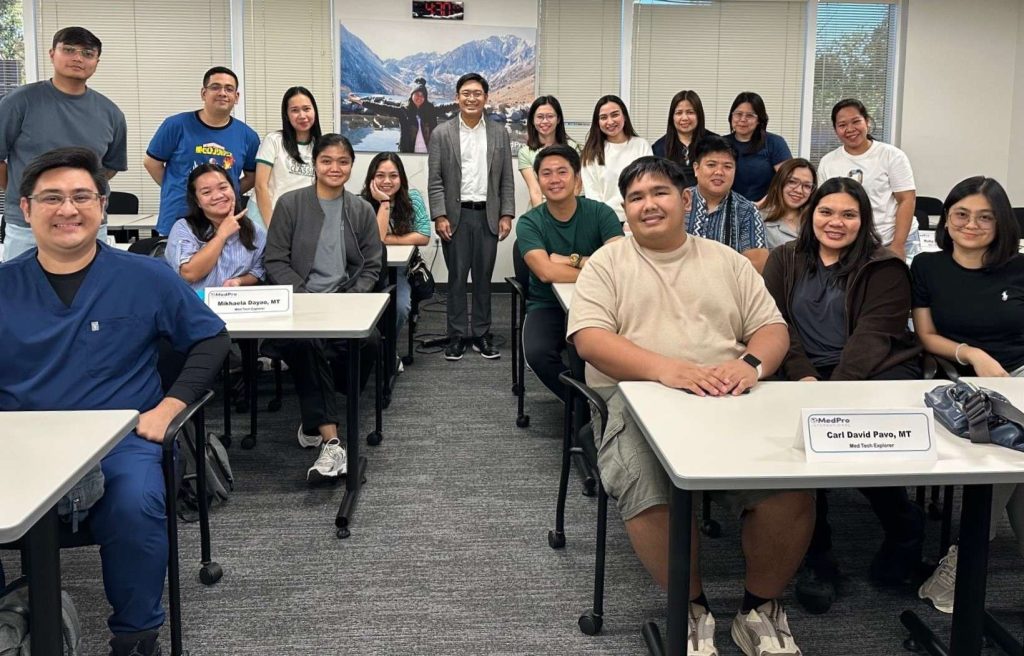 Group of people in a class image